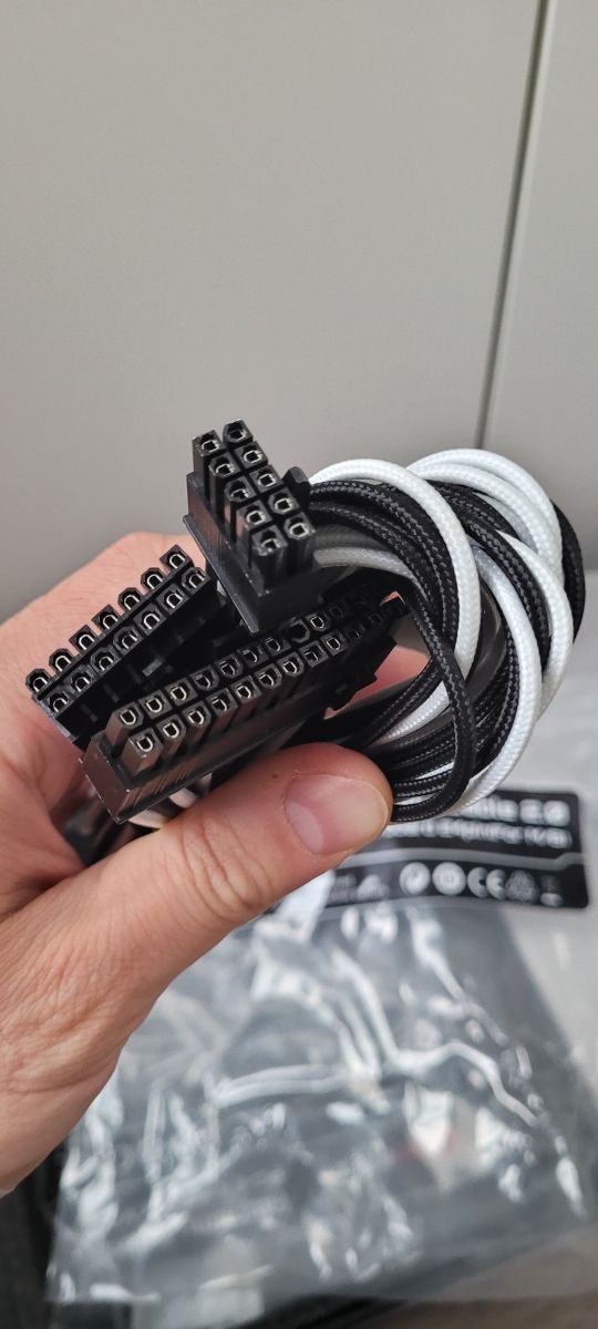 Nuevo BitFenix Alchemy 2.0 CSR Series Negro/Blanco