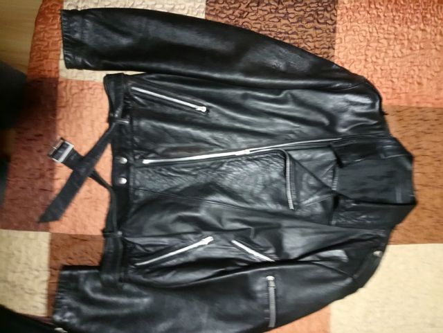 chaqueta y pantalón de piel auténtica. precio nego