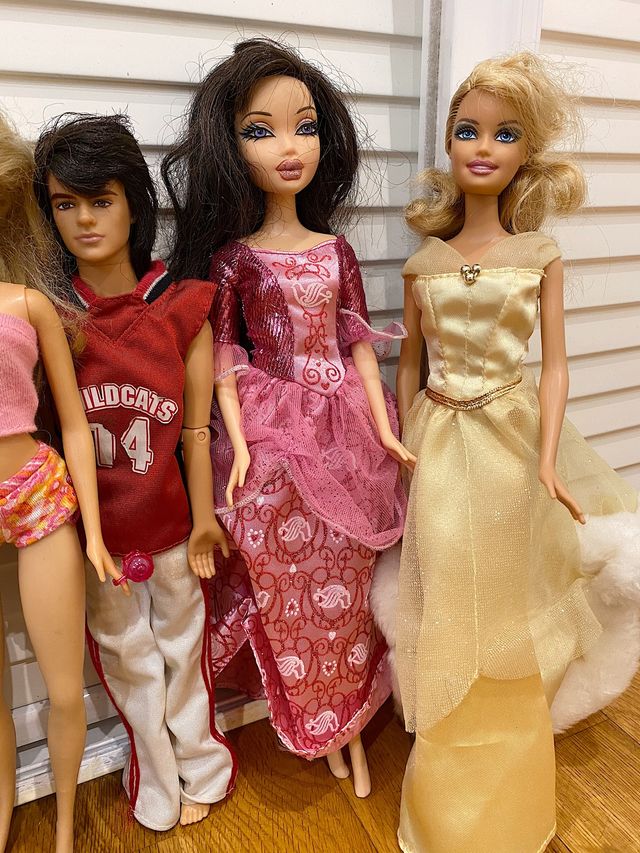 Colección barbies y kens