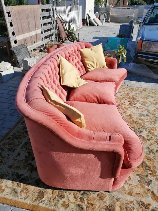 SOFA DE DISEÑO (TERCIOPELO ROSA)
