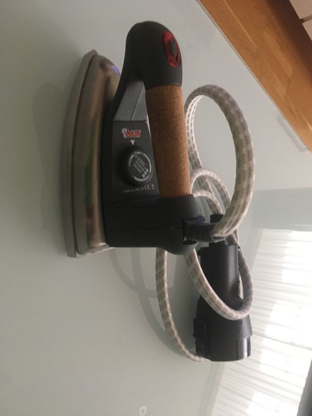 Vaporetto Polti Intelligent + centro de planchado