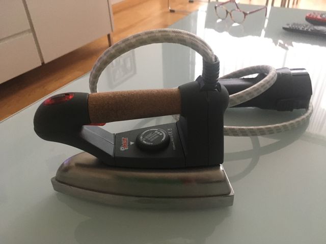 Vaporetto Polti Intelligent + centro de planchado