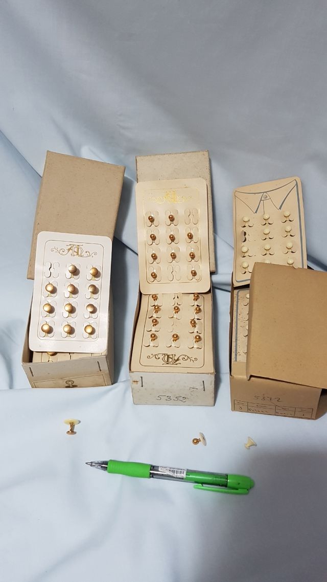 Botones de 1850 a 1950 ?