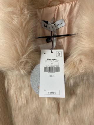 Abrigo pelo rosa talla M nuevo Easy Wear de segunda mano por 32 EUR en  Madrid en WALLAPOP