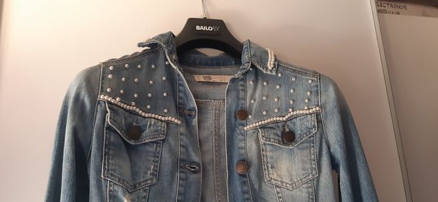 Cazadora perlas vaquera