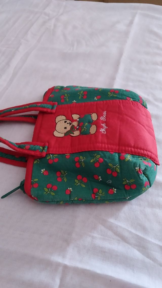 neceser impermeable cerezas