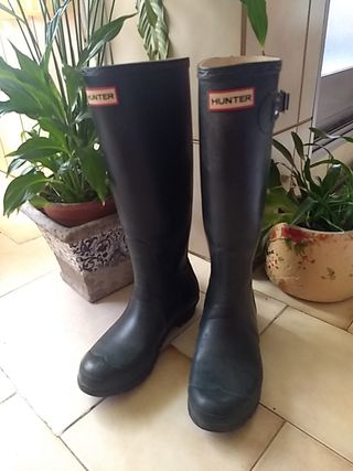 Botas agua hunter de segunda mano por 30 EUR en Avilés en WALLAPOP
