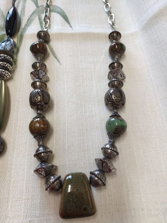 Collares largos a estrenar