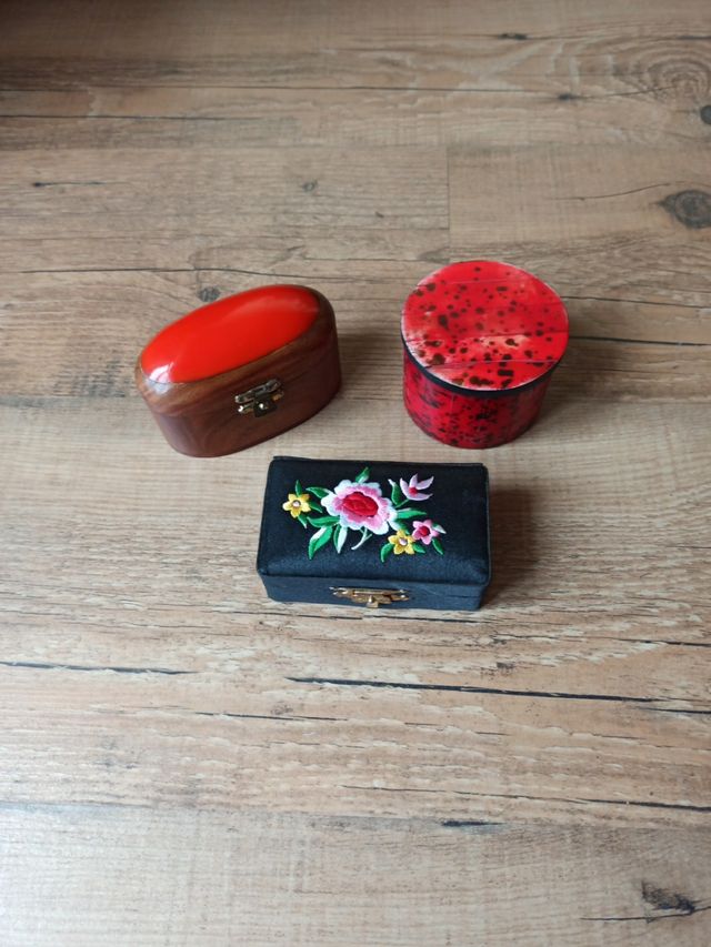 tres cajitas decorativas