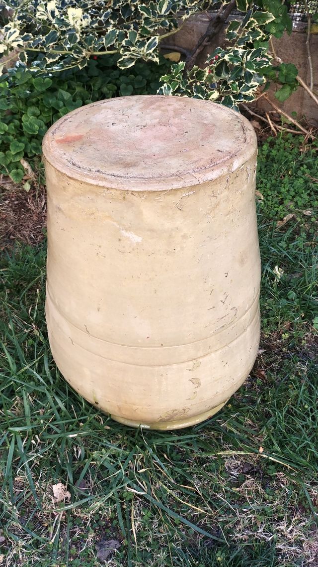 Tinaja de barro orza antigua