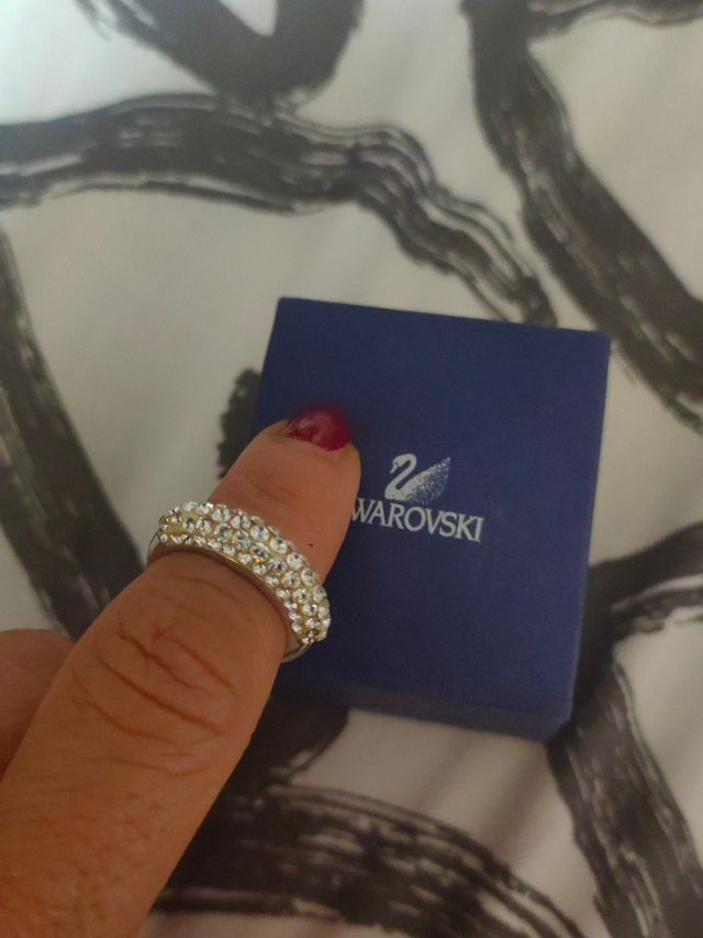 Sortija Swarovski