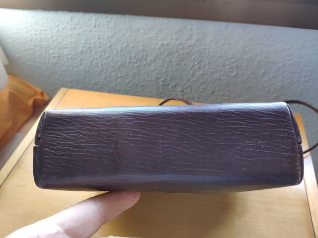 Bolso de piel marrón