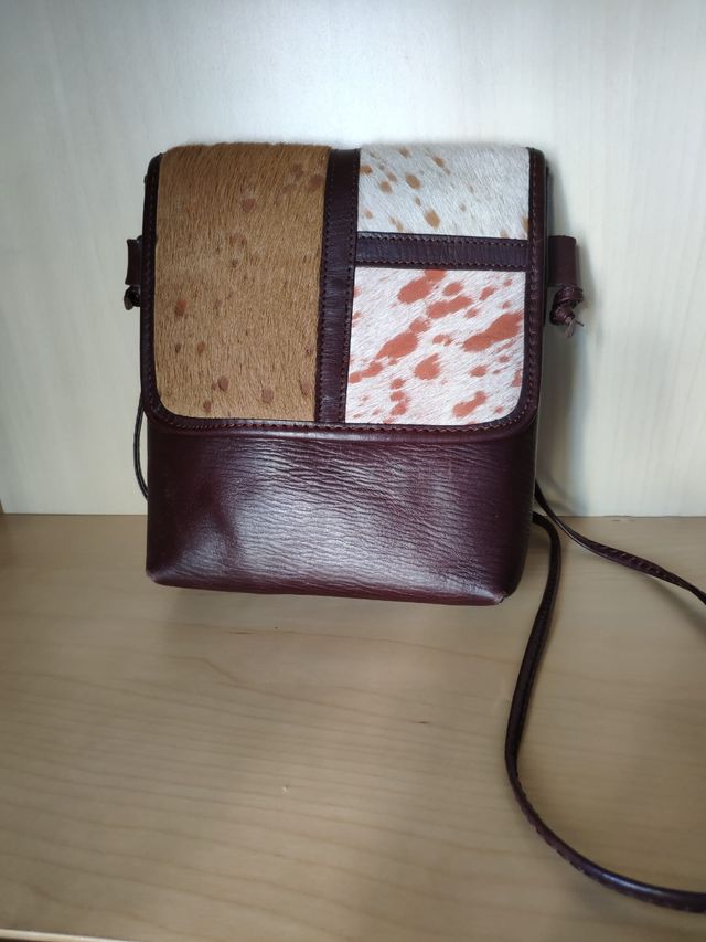 Bolso de piel marrón