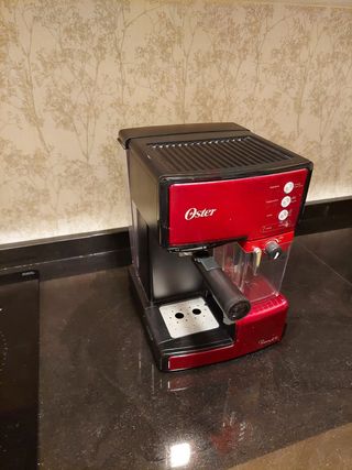 Cafetera a presión de segunda mano por 30 EUR en Leganés en WALLAPOP