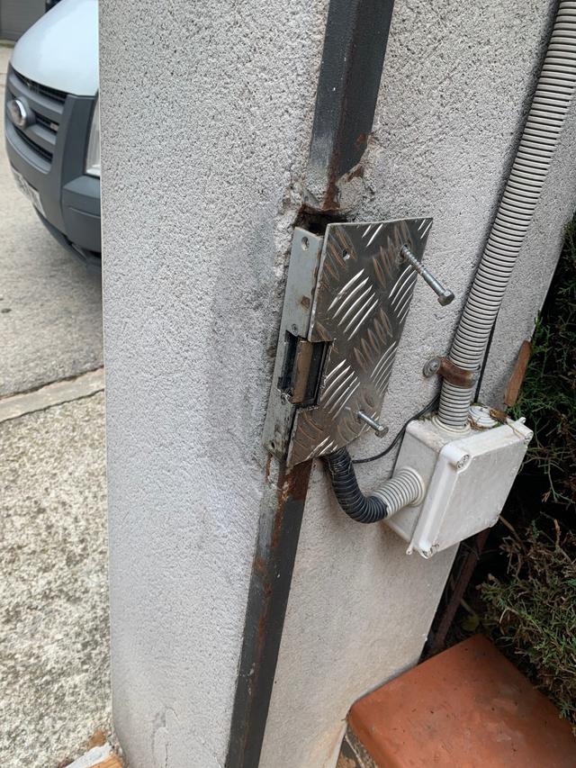 Reparaciones de puertas, escaleras, barandillas...