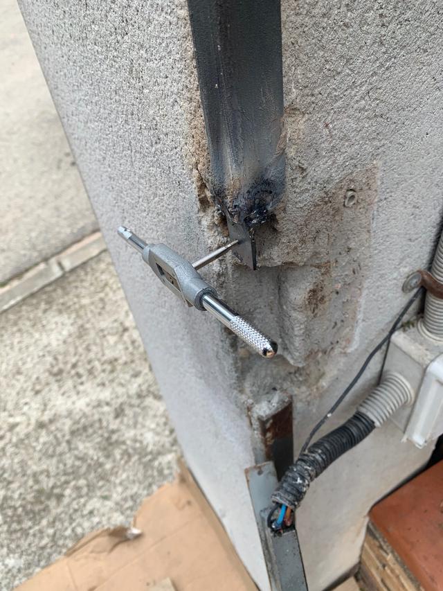 Reparaciones de puertas, escaleras, barandillas...