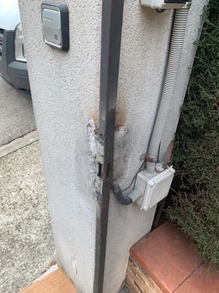 Reparaciones de puertas, escaleras, barandillas...