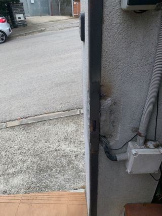 Reparaciones de puertas, escaleras, barandillas...
