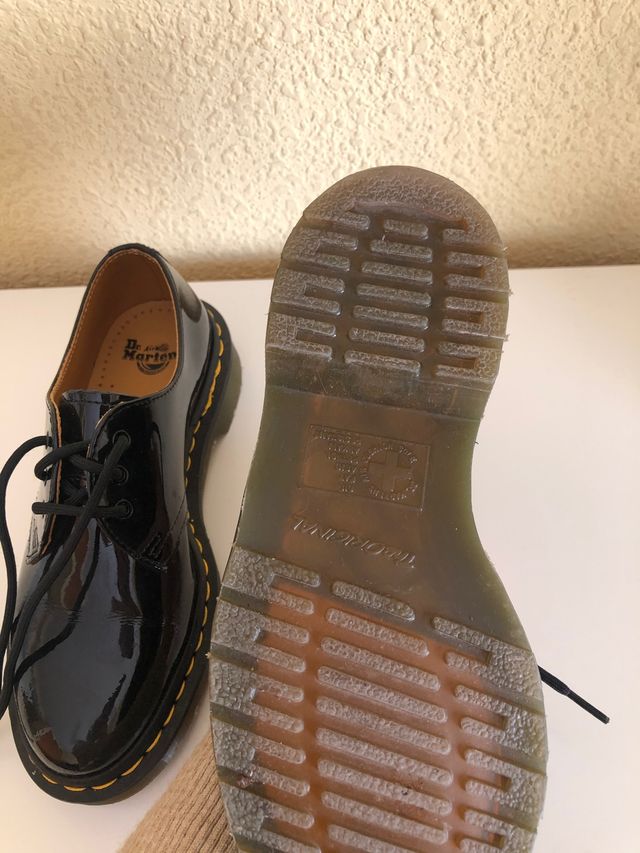 Zapatos Dr Martens charol mujer de