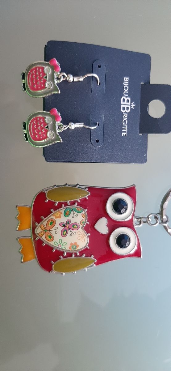 pendientes de plata + llavero decorativo A ESTRENA