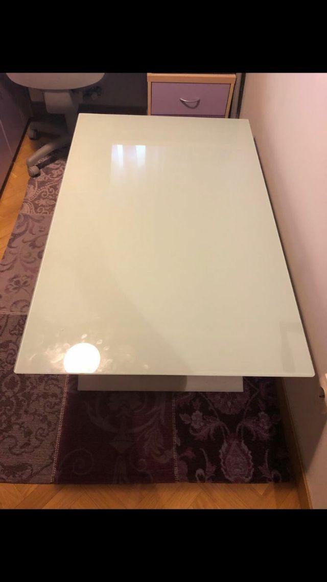 Mesa regulable en alturas