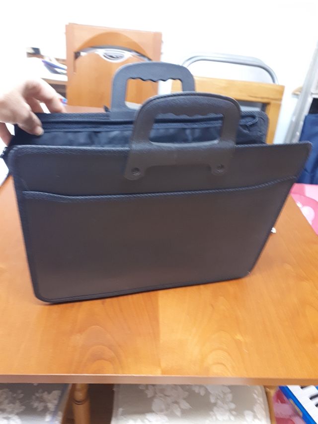 Maletin oficina, funda portàtil.