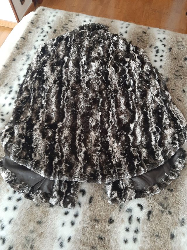 Chaquetón tipo capa