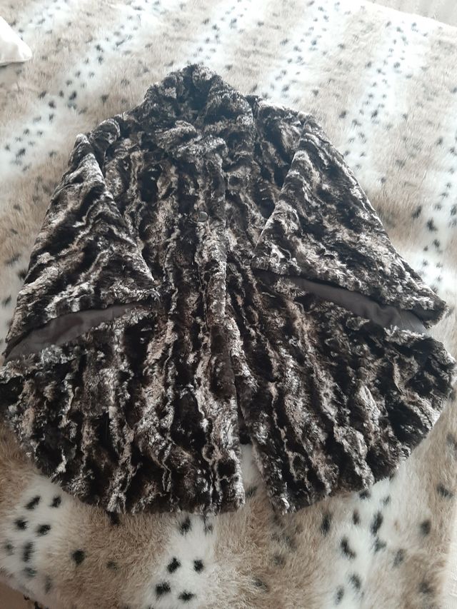 Chaquetón tipo capa