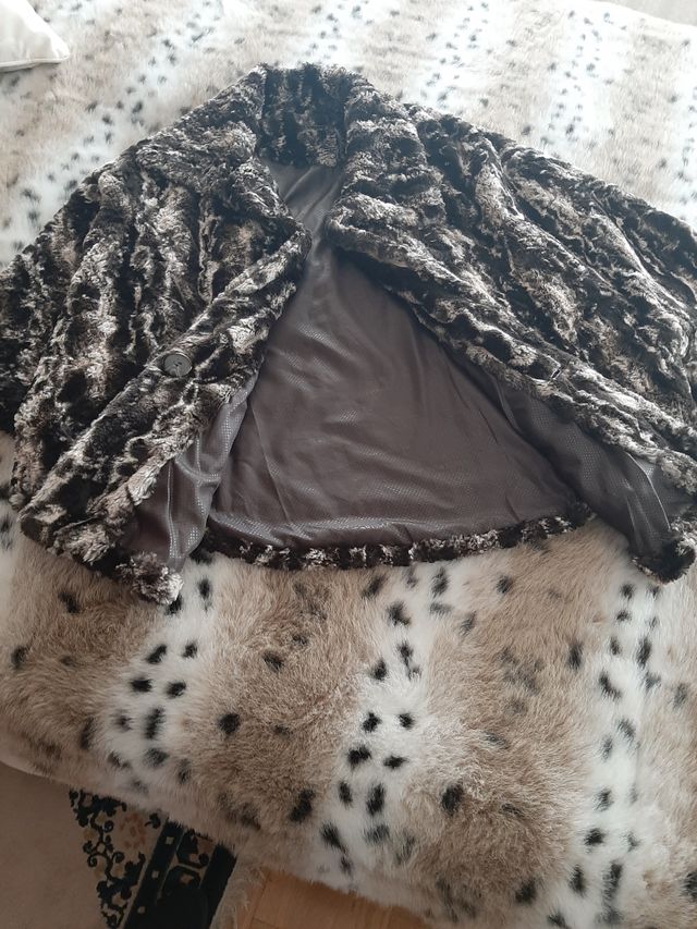 Chaquetón tipo capa