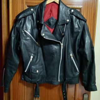CAZADORA CUSTOM MUJER de segunda mano por 40 EUR en Sevilla en WALLAPOP