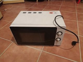 MICROONDAS BGH 30LT MULTIFUNCION GRIS