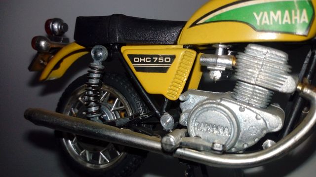 JUGUETE MOTO 1970 YAMAHA TX 750 NACORAL Ref. 3611.