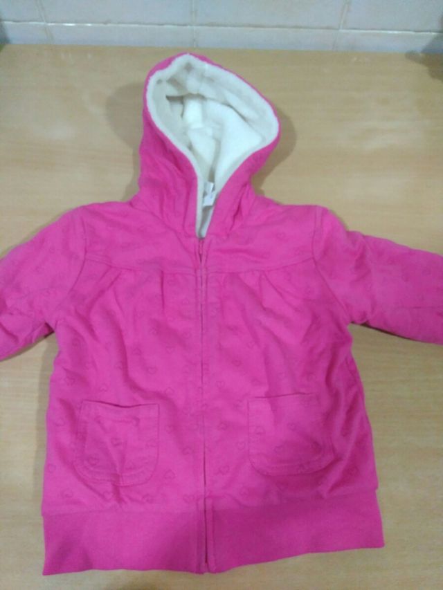 abrigo de niña talla 12/18 meses