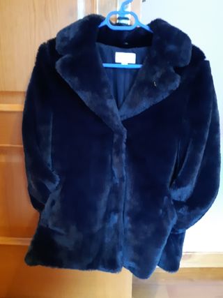 abrigo de pelo azul