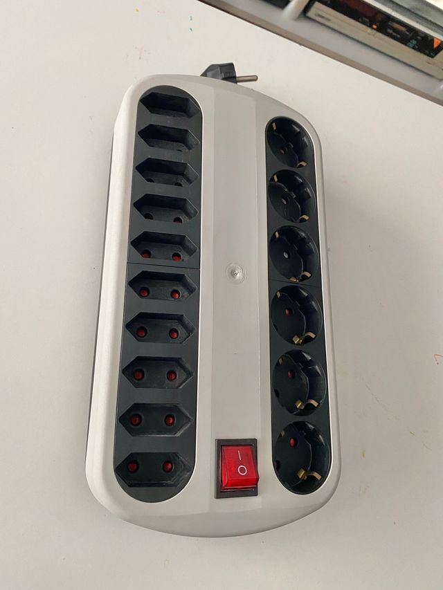 Base enchufe múltiple 16 tomas