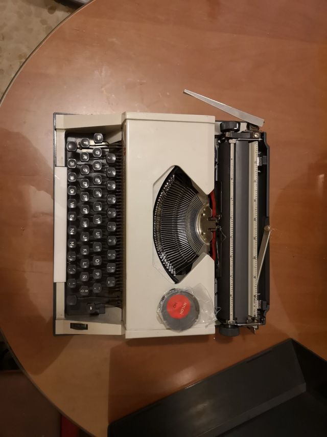 Máquina de escribir Olympiette