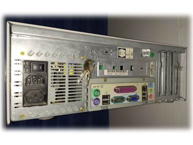 ORDENADOR FUJITSU COMPUTER SIEMENS