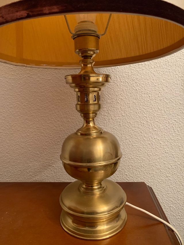 Lámpara de latón