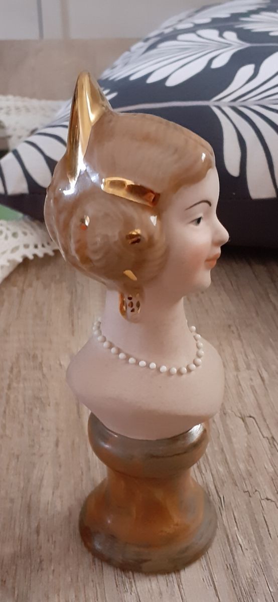 Busto fallera porcelana