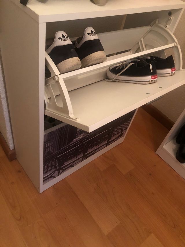 Zapatero decorativo de 79x60x21.medidas aprox de segunda mano por 45