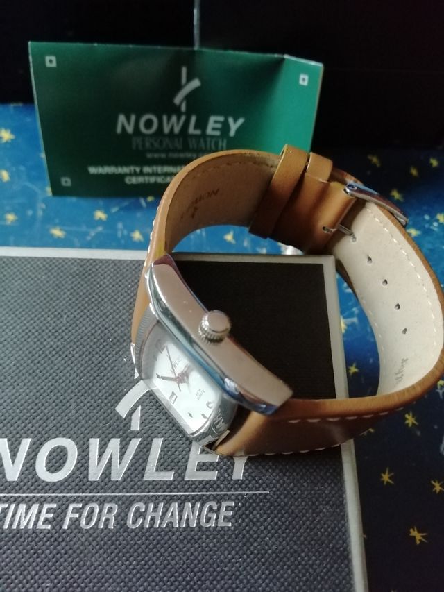 Reloj de mujer de lujo Nowley