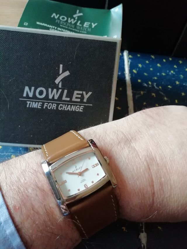 Reloj de mujer de lujo Nowley
