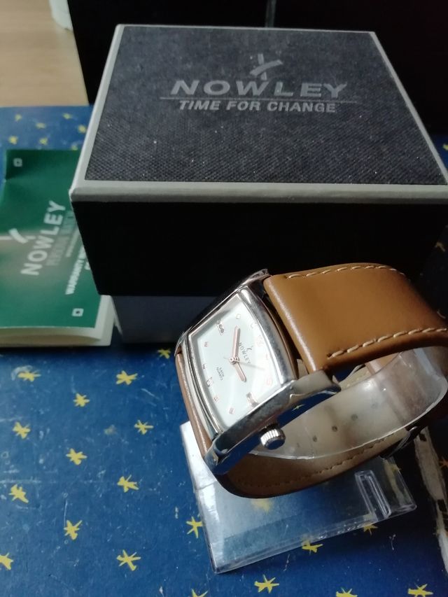Reloj de mujer de lujo Nowley