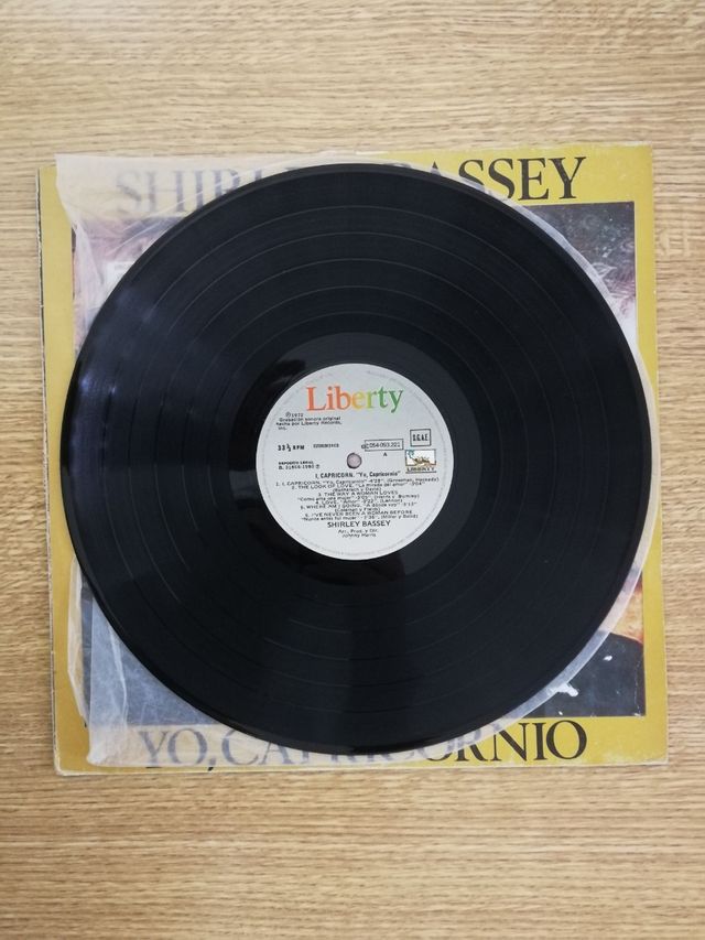 Shirley Bassey - I, capricorn LP vinilo