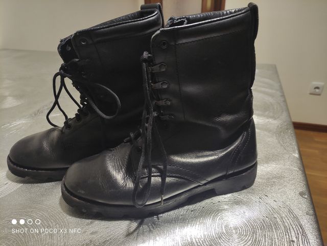 Botas militares auténticas