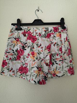 Falda pantalón de Inside de segunda mano por 5 EUR en Cabezón de la Sal en  WALLAPOP