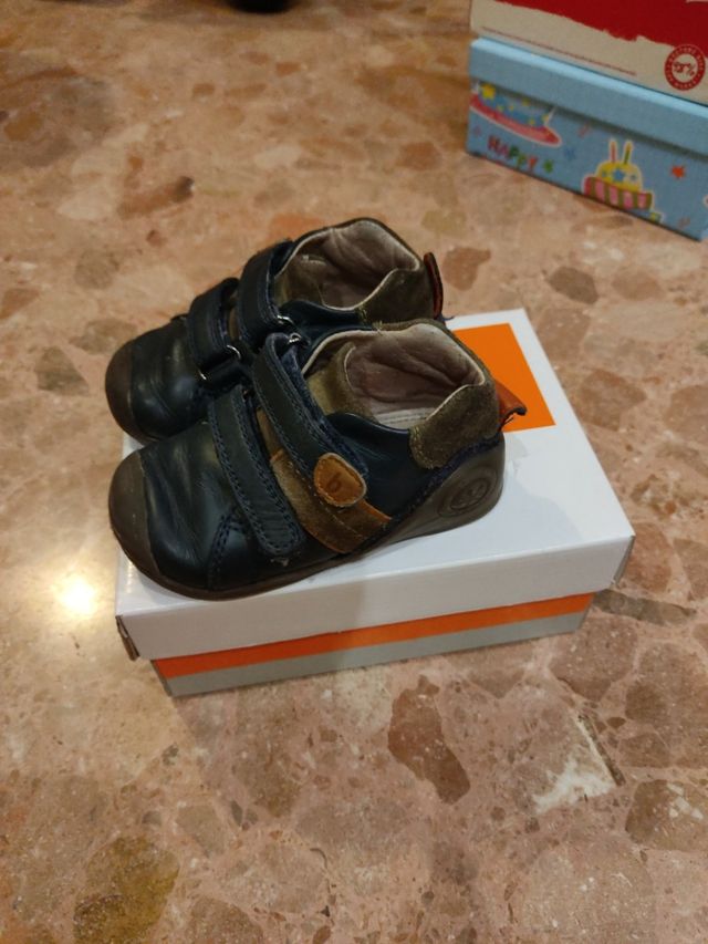 zapatos biomecanics talla 21