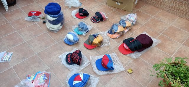 lote de gorras