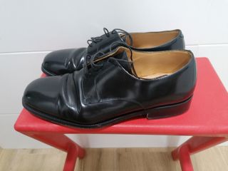 Zapatos hombre negros. talla 7, 1\\/2.equivale 42-43 de segunda mano por 10  EUR en Gandía en WALLAPOP