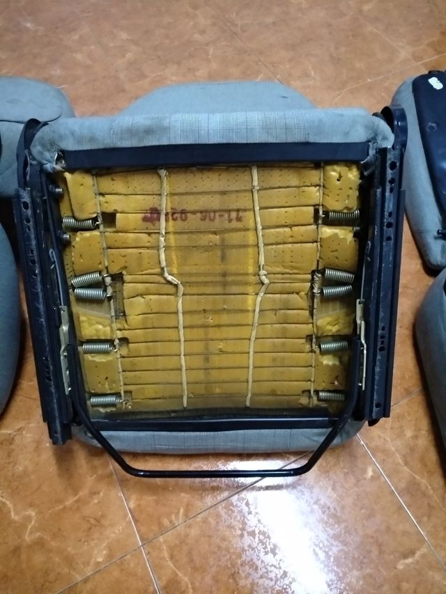 Lancia Delta GTIE asíentos delanteros